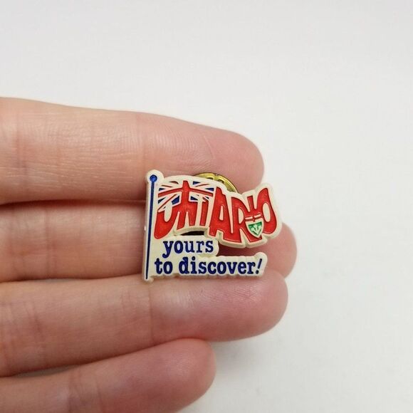 Vintage Ontario Yours To Discover Plastic Pin, Red White Blue Brooch, Estate - Picture 2 of 6